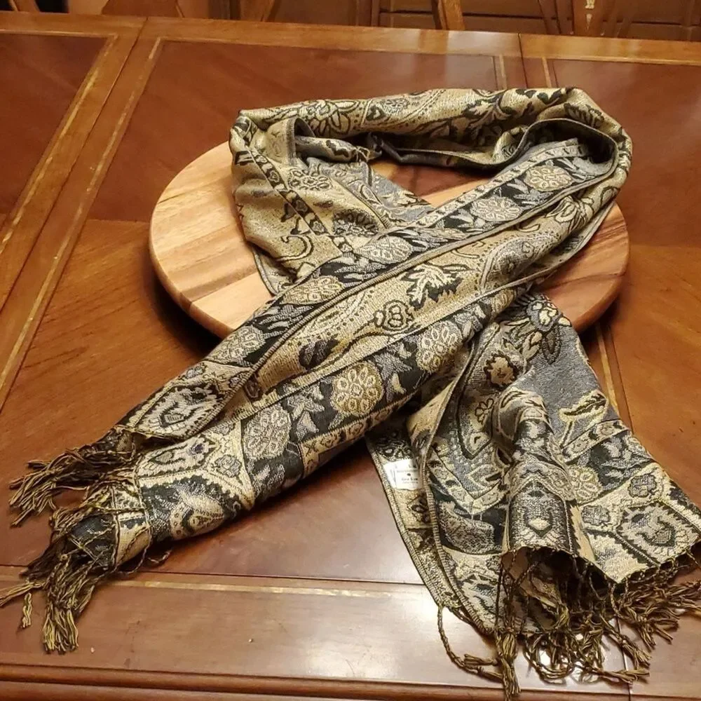 UNBRANDED ONE SIZE Scarf/ WRAP